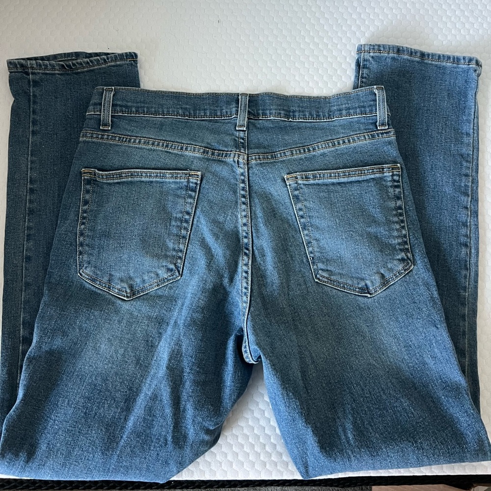 Men Jeans - Picture 2 of 4